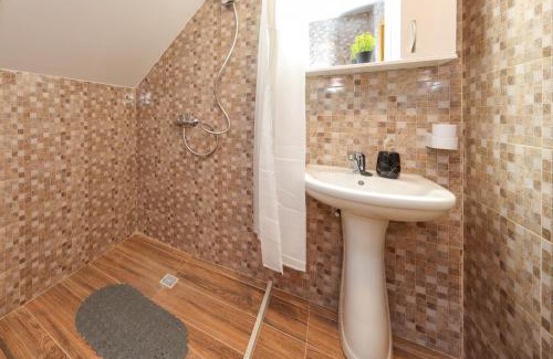 Moieciu Cabina | Casa Calatorului Rasnov
