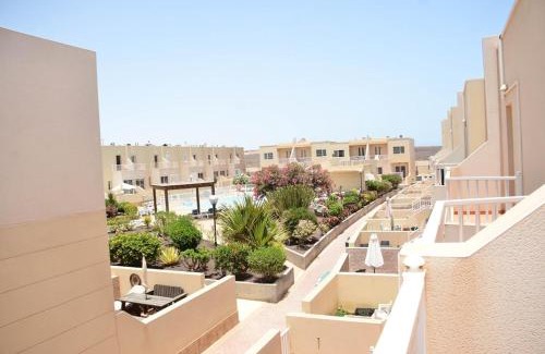Caleta de Fuste Casa | Casa Caleta, Beautiful 3-Bed Home, large patio & communal pool