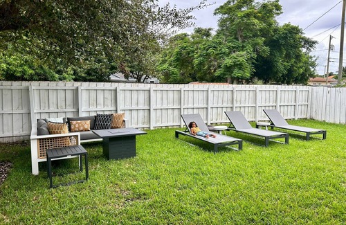 Lake Ida Shores Casa | Casa Calma 2 min to Famous Atlantic Ave, Pool coming Sept 2025