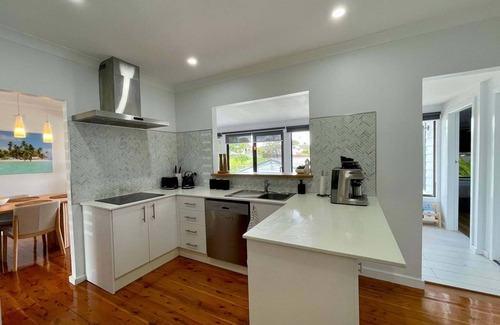 Belmont North Casa | Casa Calvi - Central location with Pool