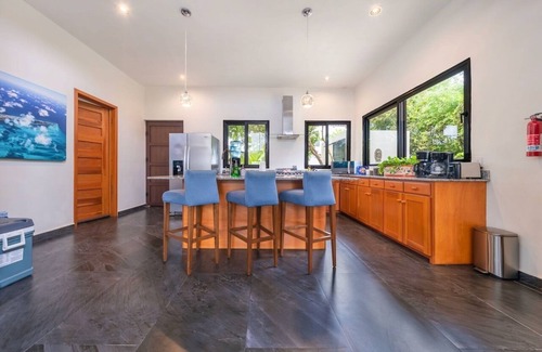 Isla Mujeres Villa | Casa Camacho - 4BR 4. 5BA Modern Caribbean Home en Isla Mujeres