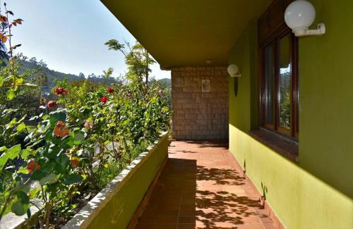 Alfoz de Lloredo Casa | Casa Camelia