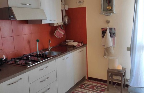 Ex Campo d'Aviazione Apartamento | El apartamento recientemente renovado "Casa Camilla" está a 15 'a pie del mar