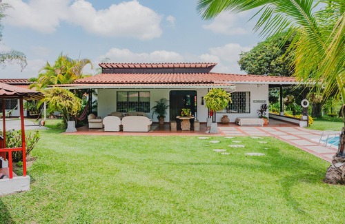 La Tebaida Cabaña | Casa de Campo Acogedora en el Quindío