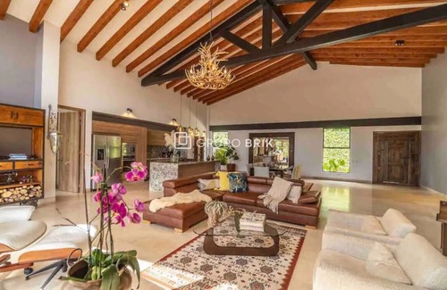 La Aguacatala Casa | Casa campestre de lujo (luxsury country house )