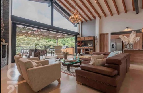 La Aguacatala Casa | Casa campestre de lujo (luxsury country house )