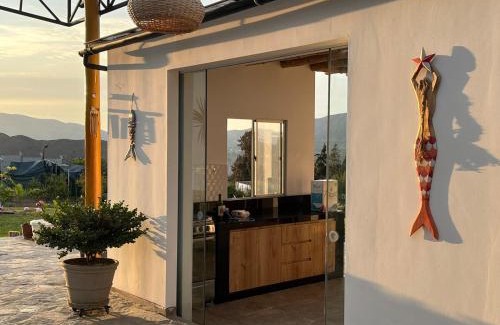 Mala Casa | Casa campo vista linda