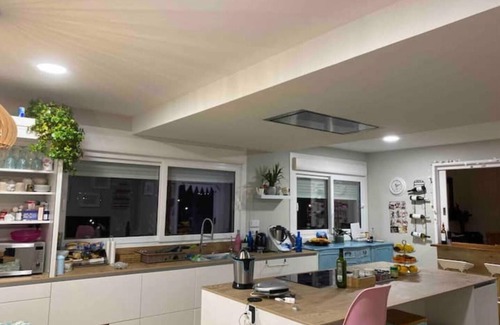 Llinars del Valles Casa | Casa Canadiense