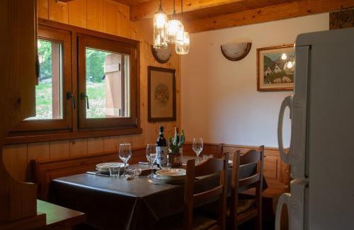 Cantone Chalet De Esquí | Casa Cantone Devero-baita storica con balcone e giardino, posizione comoda e soleggiata- spazio biciclette