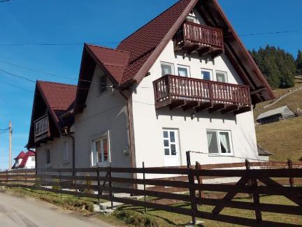 Moeciu de Sus Casa | Casa Caprioara