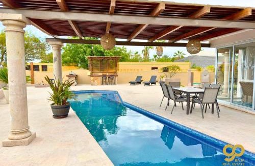 El Centenario Casa | Casa Caracol Beachfront and Private Pool Villa