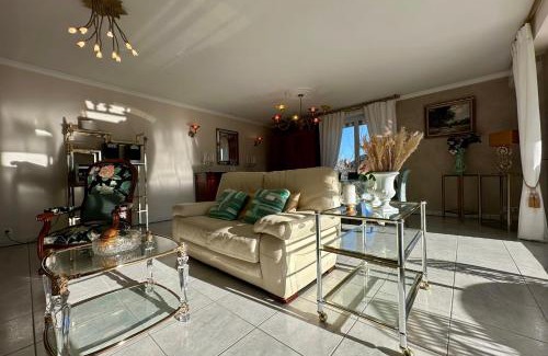 Brive-la-Gaillarde Apartamento | Casa Cardinal-Grand T3 secteur HôpitalCentreVille