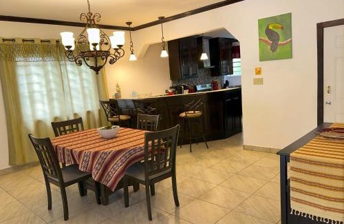 San Ignacio Casa | Casa Carimi, San Ignacio