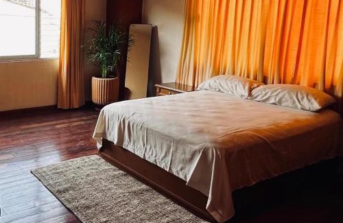 Calzada Madero Apartamento | Casa Carmesí