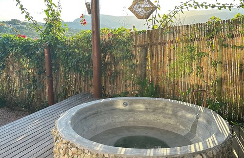 Alto Paraiso de Goias Casa | Casa Castor Luxo e Ofurô de Pedras