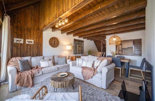 Pujo Chalet De Esquí | Casa Catania-Acogedora casa con impresionantes vistas-Fibra Optica