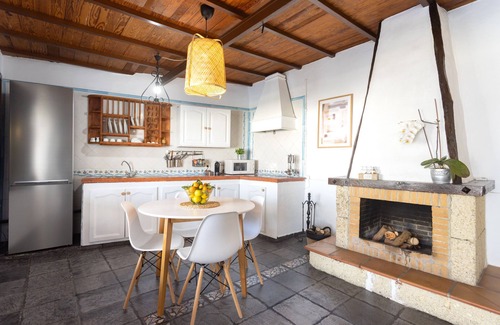 Cueva del Viento Villa | Casa Cateyma with pool