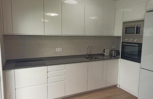 Sagunto Casa | Casa cerca de la playa con patio y garaje privado