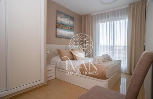 Cabanes Apartamento | Casa Cesar Ivan Luxury Homes 4ªPlta Norte 1ªLínea