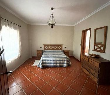 Valle de Abdalagis Chalet De Esquí | Casa Charo