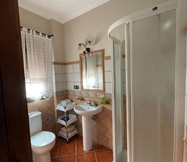 Valle de Abdalagis Chalet De Esquí | Casa Charo