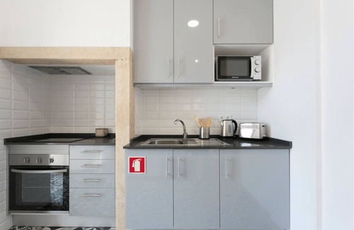 Mouraria Apartamento | Casa Cheia de Graça: Charming 2-bedroom apartment in superb Lisboa with WiFi