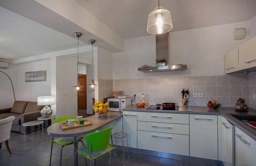 Vescovato Apartamento | Casa Chjara Maria, comfortable apartment located in Vescovato in Casinca.