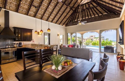 San Pedro Mixtepec Villa | Casa Cielo - Villa con Piscina privada con amenidades de Resort!-