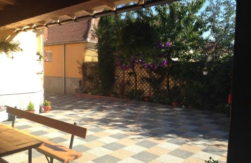 Lazaret Casa | Casa Clara