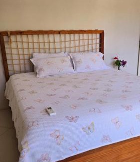 Vila Velha Casa | Casa Clorophila, suíte master completa com banheira, para 3 hóspedes