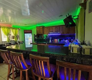 Horquetas Hotel | Casa Club Bluaska