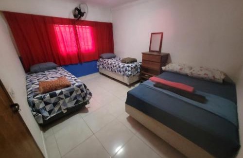 Aguas Claras Casa | Casa Cmc011 Simples e Objetiva Com Estacionamento