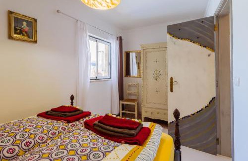 Vila do Bispo Apartamento | Casa Colorida