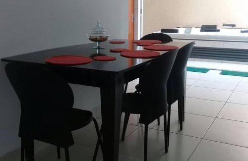 Trindade Casa | Casa com 2 quartos e banheira de Hidromassagem