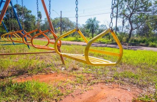 Andradina Casa | Casa com 2 suítes, cozinha completa , área de lazer, piscina infantil, 10 min do parque aquático