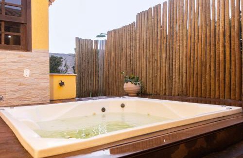 Praia Rasa Casa | Casa com 4 Quartos & Jacuzzi em Búzios | CBC 16