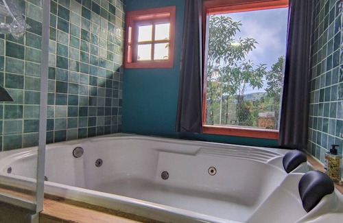 Loteamento Jardim Veu da Noiva Casa | Casa com banheira no centro de Campos do Jordão/SP