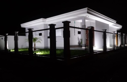 Balneario Gaivota Casa | Casa com piscina a uma quadra do mar, wi-fi