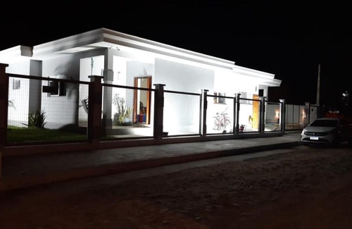 Balneario Gaivota Casa | Casa com piscina a uma quadra do mar, wi-fi