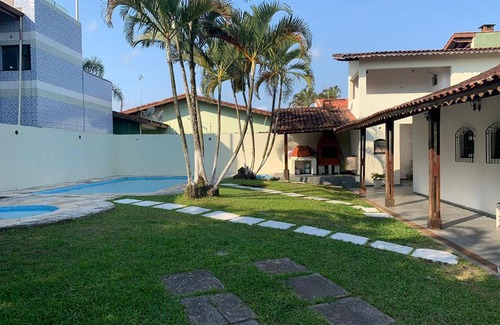 Balneario Florida Casa | Casa com piscina a 15 min da praia em Peruíbe