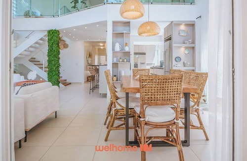 Pereque Casa | Casa com piscina a 5 minutos da praia no Guaruja