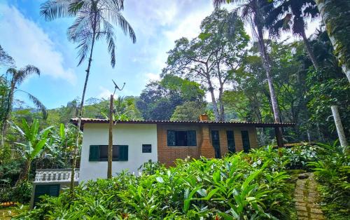 Praia da Fortaleza Casa | Casa com piscina a 500m da Praia Brava - Ubatuba
