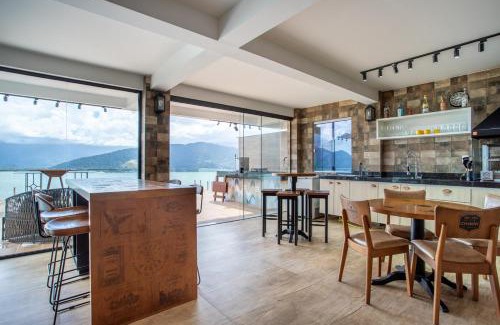 Mangaratiba Casa | Casa com Piscina Aquecida, Churrasqueira e Vista