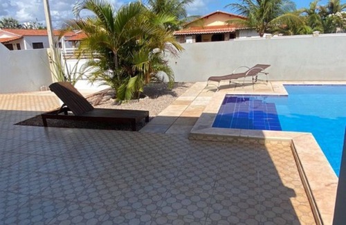 Touros Casa | Casa com Piscina e Jardim, a 400m da Praia de águas quente. Aceita seu animal.