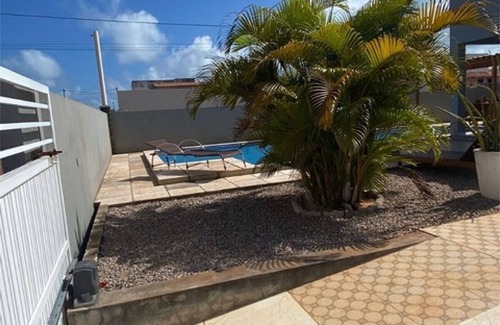 Touros Casa | Casa com Piscina e Jardim, a 400m da Praia de águas quente. Aceita seu animal.