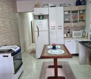 Vista Linda Casa | Casa com piscina em Bertioga 700m da praia