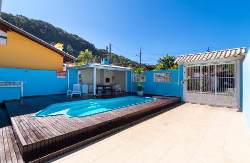 Morrinhos Casa | CASA COM PISCINA EM MORRINHOS - RUA HORTÊNCIA