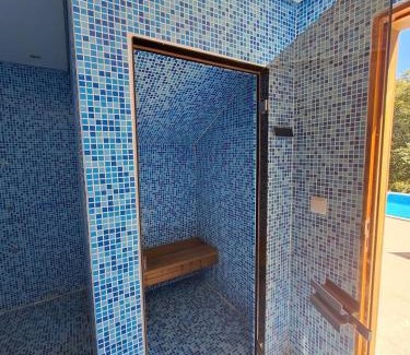 Parada de Bouro Casa | Casa com piscina privada e jacuzzi no Gerês