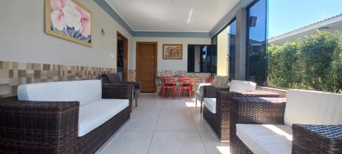 Capao da Canoa Casa | Casa Com Quatro Dormitórios Pertinho Do Mar Em Capão Da Canoa