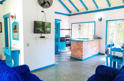 Felix Casa | Casa com saída privativa para a Praia do Félix/SP